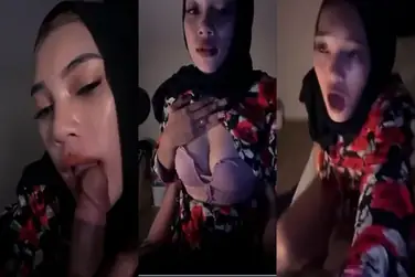 Ngentot Cewek Hijaber Hitam Di Kamar Hotel poster